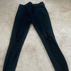 Black American Eagle skinny jeans